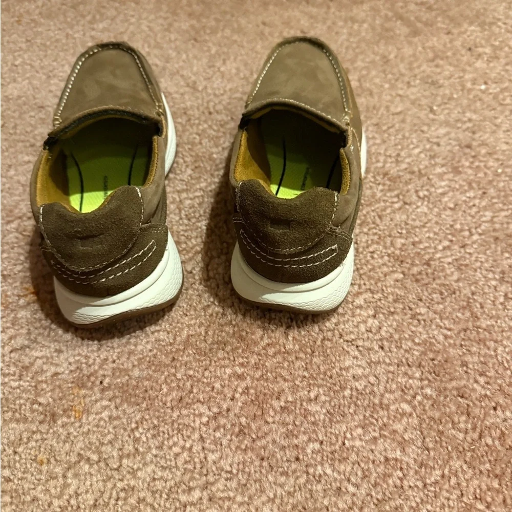 NWOT Florsheim Tan Kids Moccasins